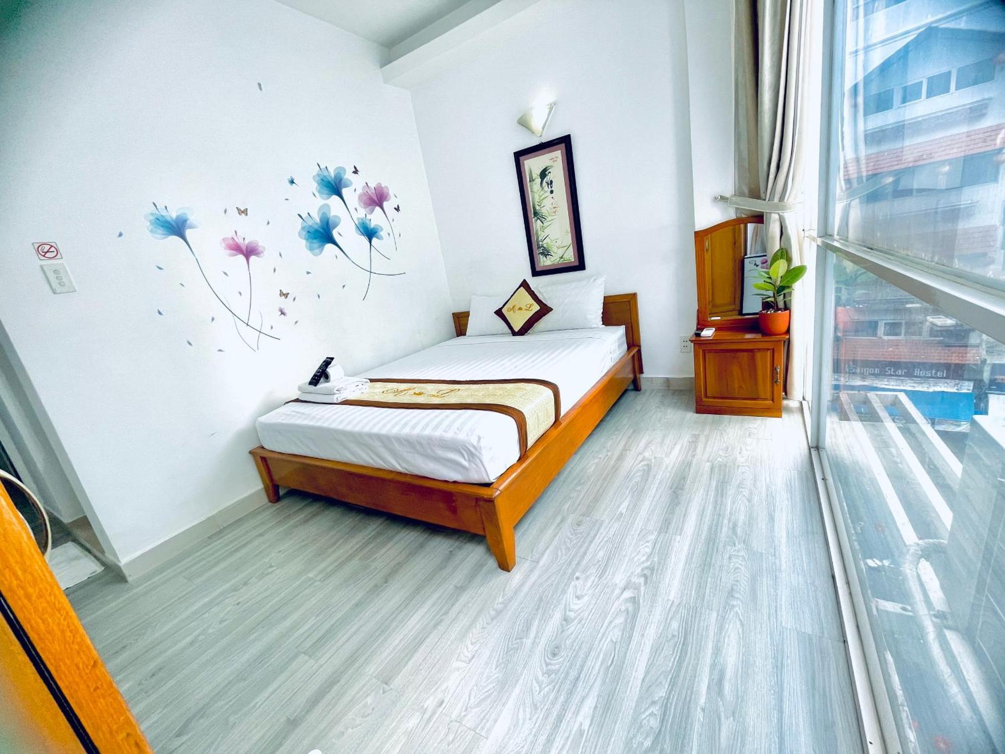 Marieline 1 Hotel Pham Ngu Lao โฮจิมินห์ซิตี้ ภายนอก รูปภาพ